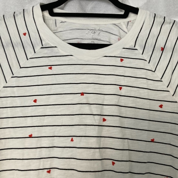 3/$10 SALE Striped Short Sleeve Tee With Heart Design - Picture 2 of 3